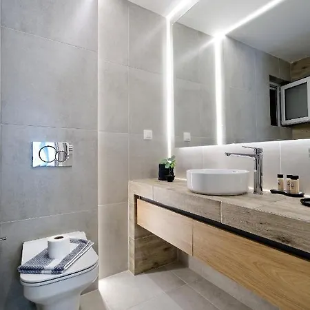 Elegant Big Apartment In Athens Center With Balcony Exterior photo