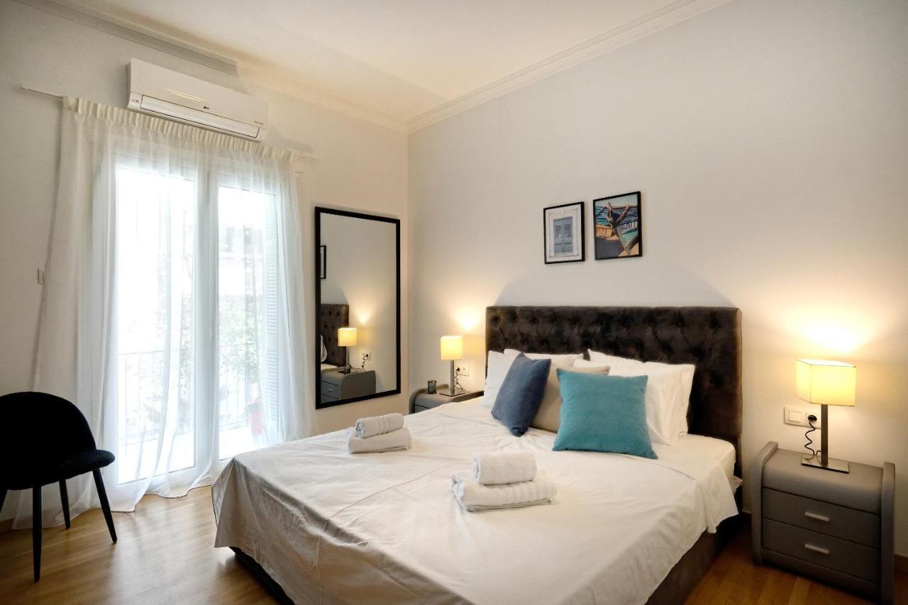 Elegant Big In Center With Balcony Athens