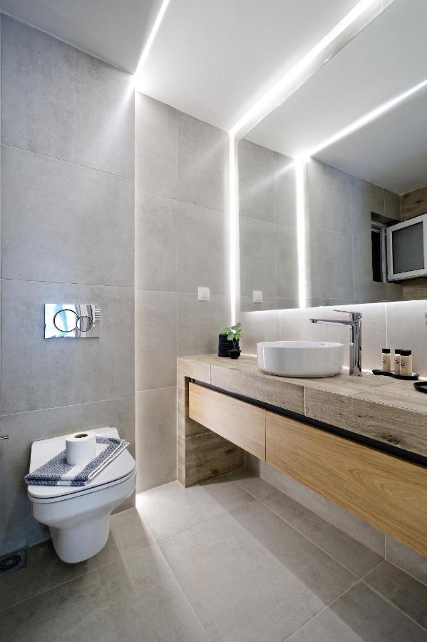 Apartment Elegant Big In Center With Balcony Athens