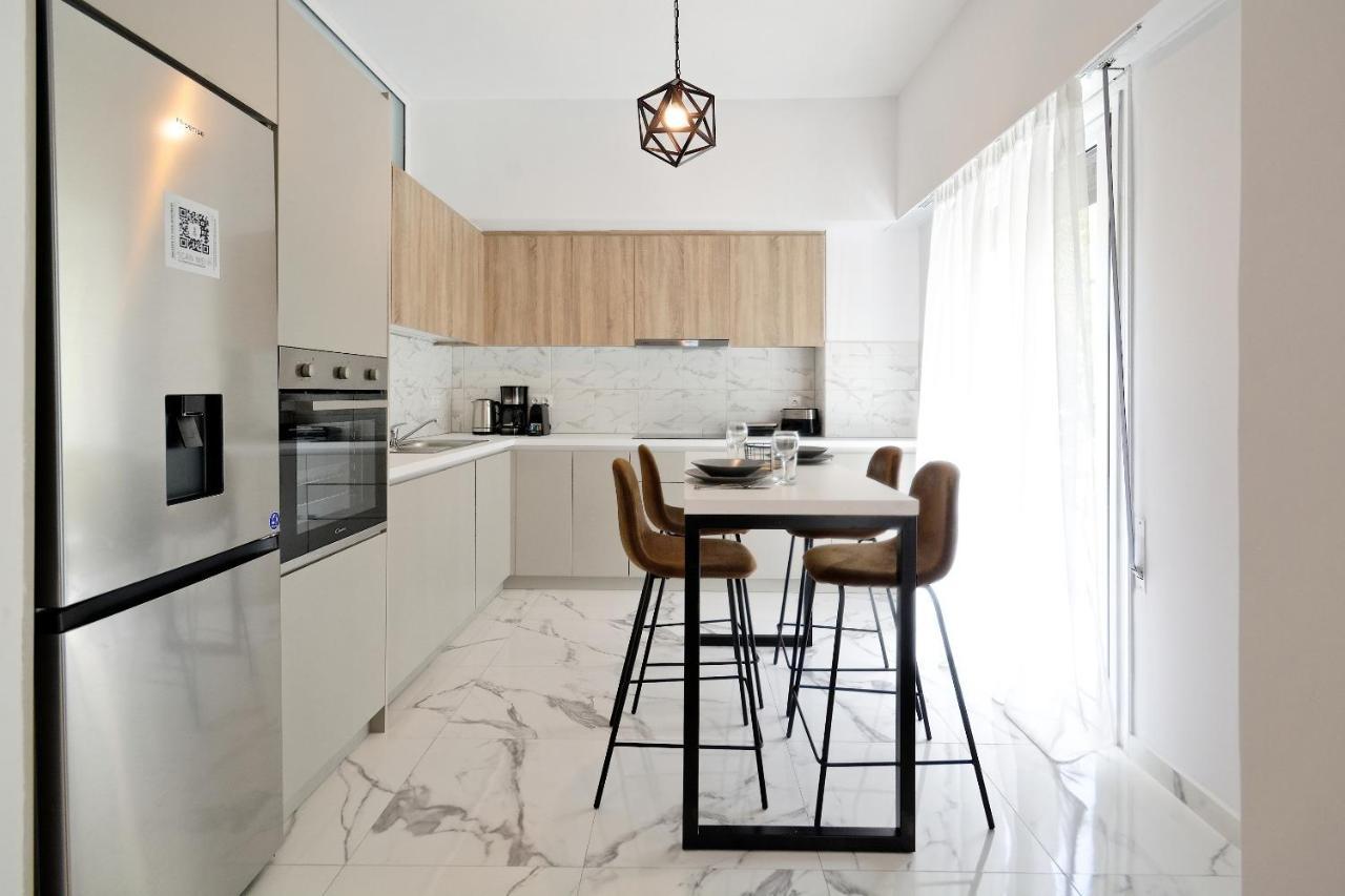 Elegant Big In Center With Balcony *