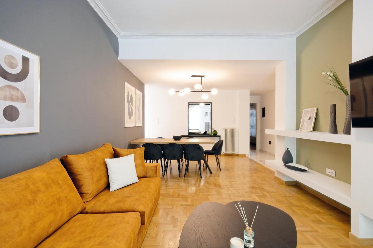 Elegant Big In Center With Balcony Athens