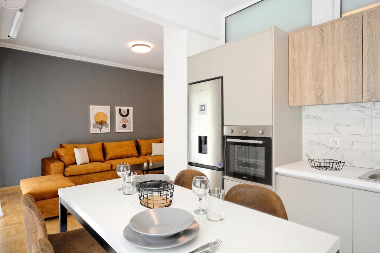 Elegant Big In Center With Balcony * Athens