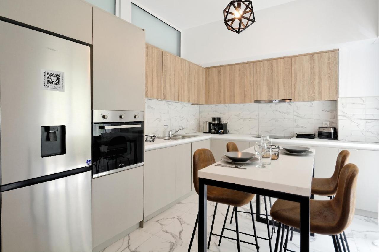 Apartment Elegant Big In Center With Balcony Athens
